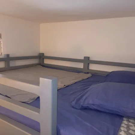 Bandol, T3, Les Pieds Dans L'eau, Presqu'ile Du Capelan Apartment *